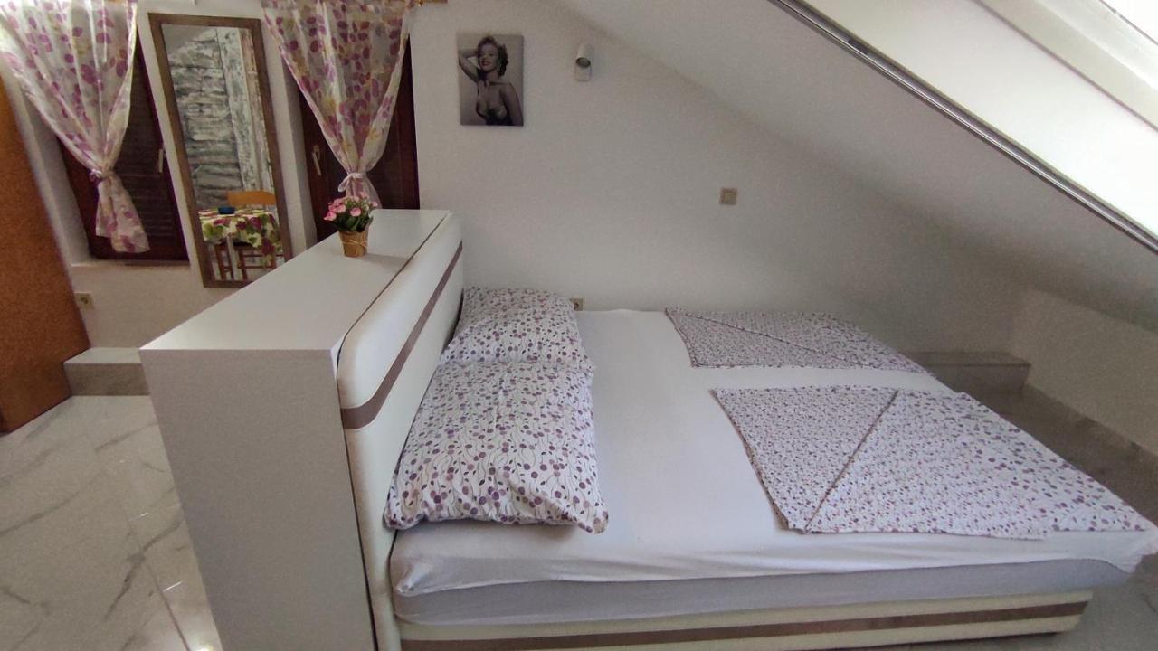 Apartments Sijerkovic Χέρτσεγκ Νόβι Εξωτερικό φωτογραφία